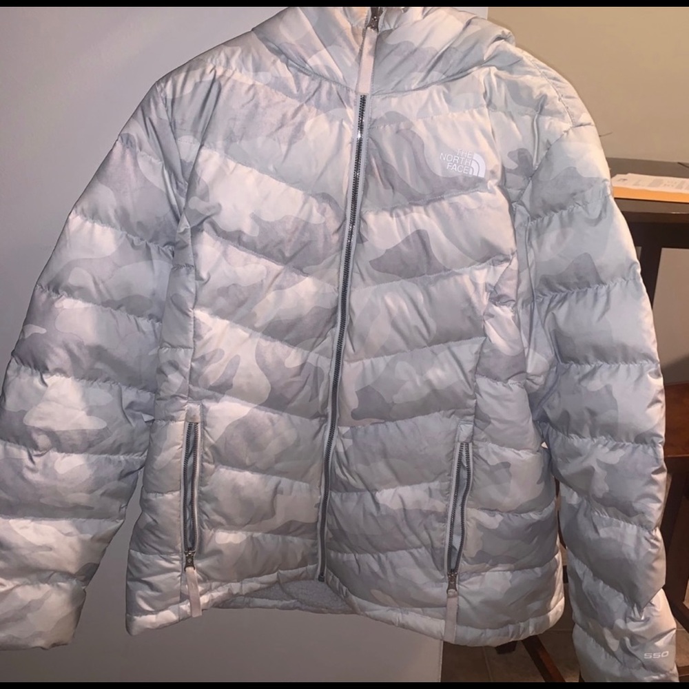 XL Northface winter jacket (White Camo)